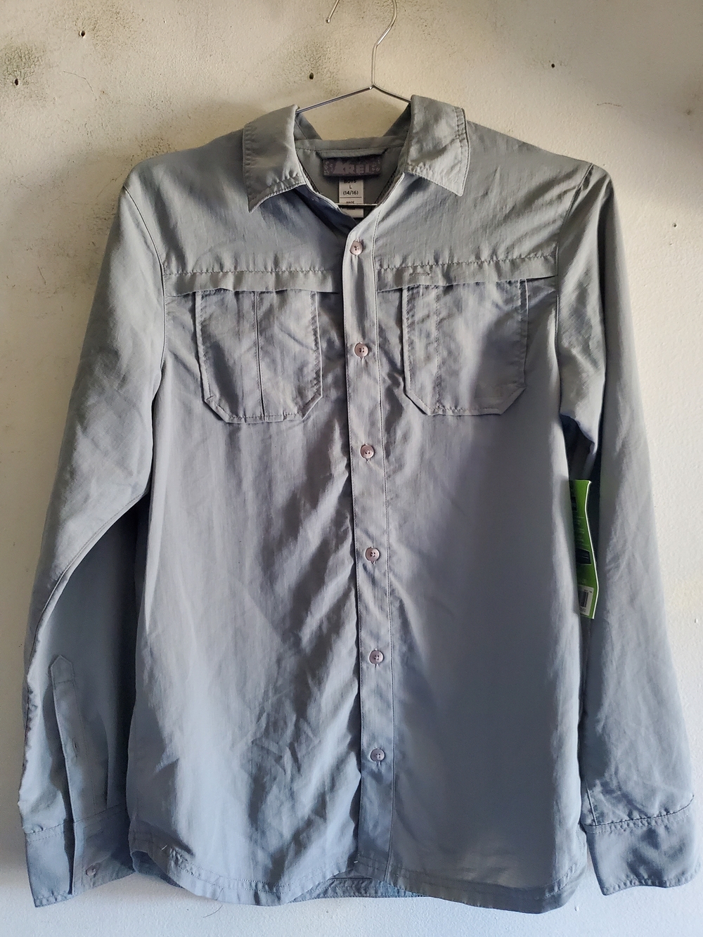 REI Boys SAHARA shirt Outdoor Shirt Size Large.